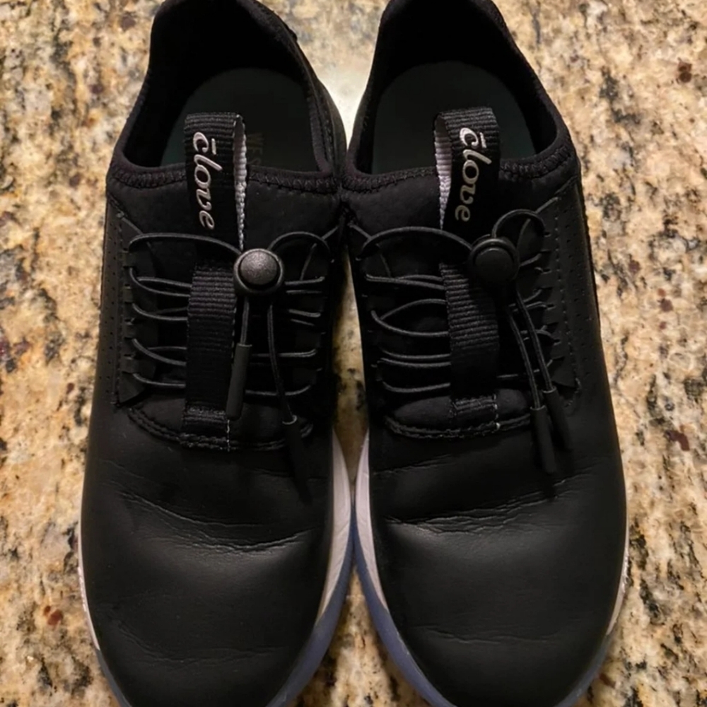 Clove sneakers